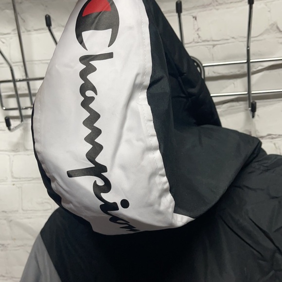 Champion Stadium Gear Waterproof Jacket Medium - Picture 9 of 15